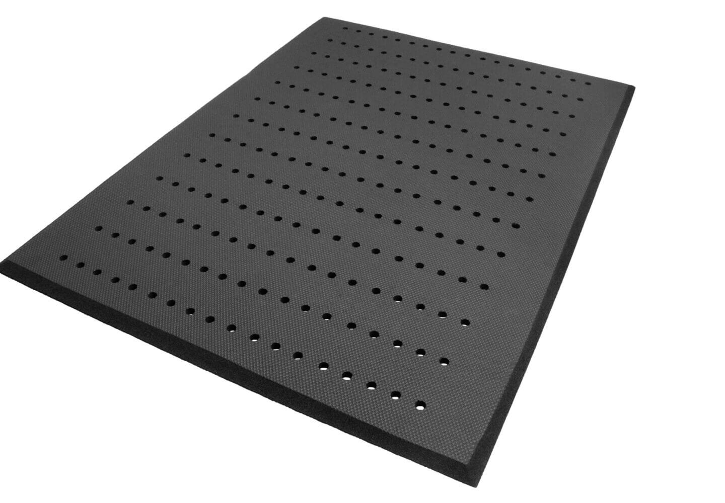 isolated image of an anti-fatigue mat