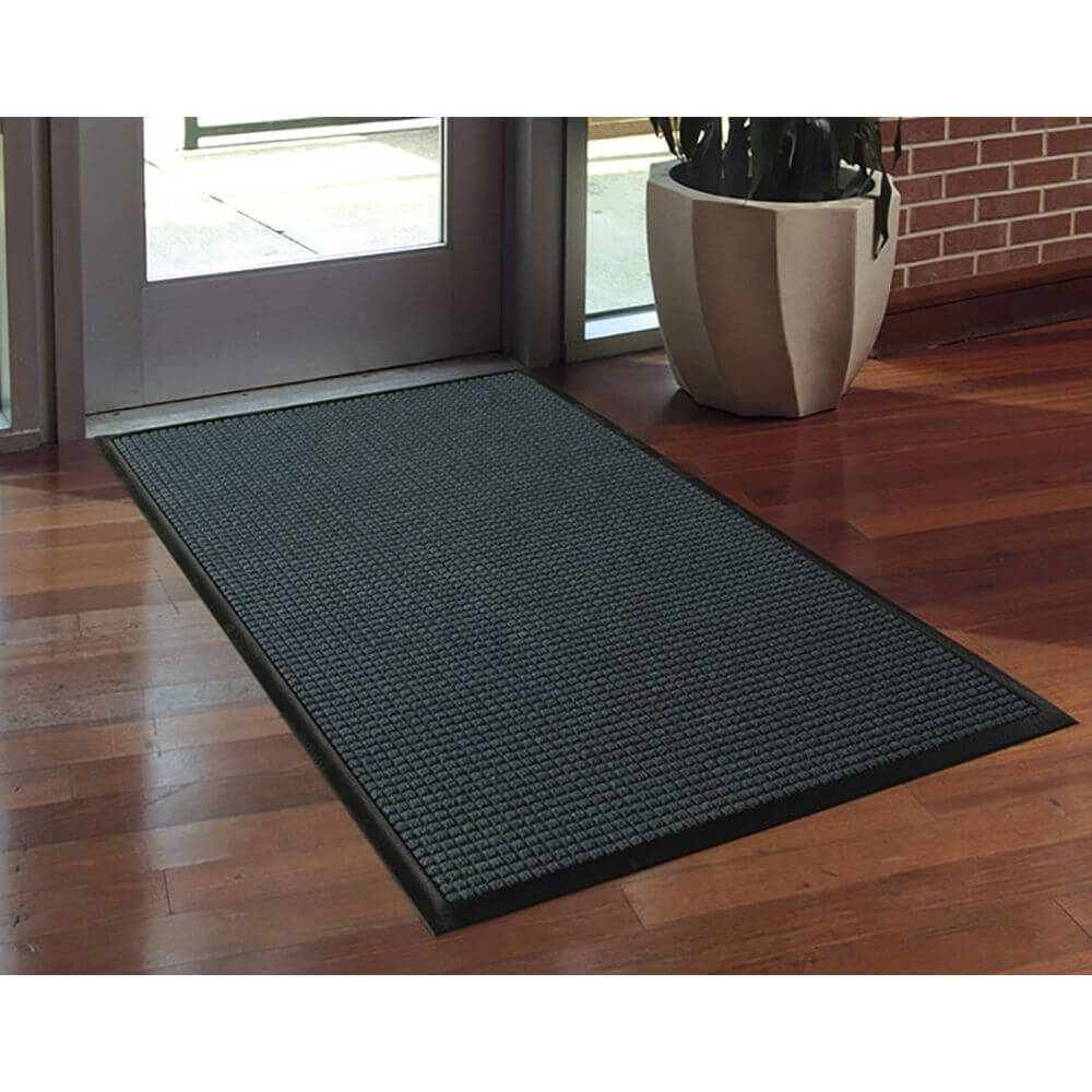 WaterHog Classic 4ft x 6ft (45in x 69in) - 154-Charcoal, Smooth (on hard flooring)